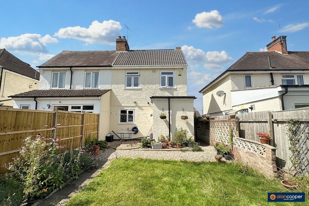 Property photo 3 of 10 4426515