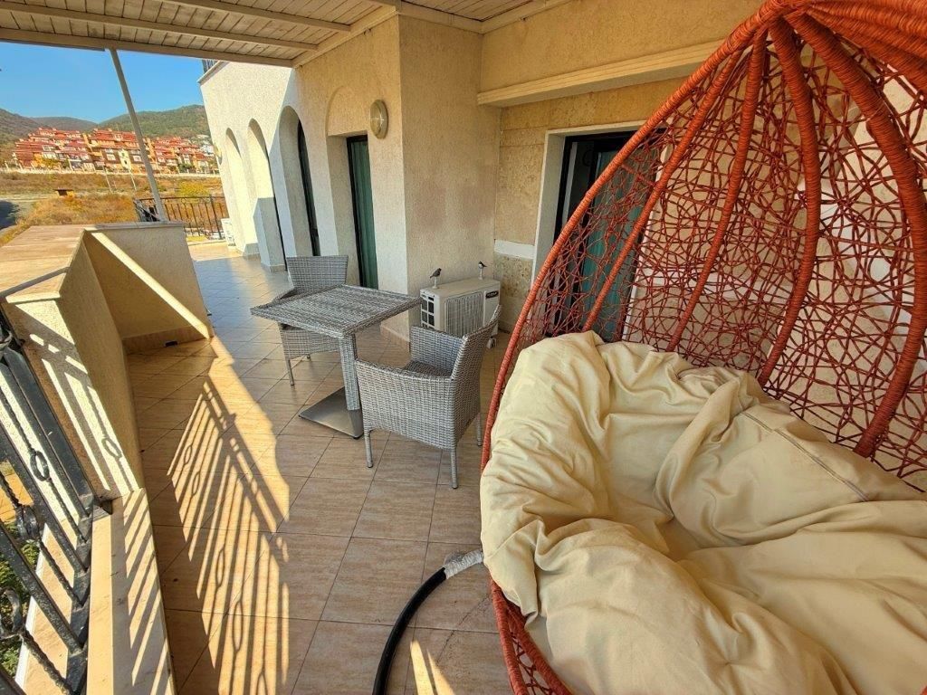 Property photo 3 of 11