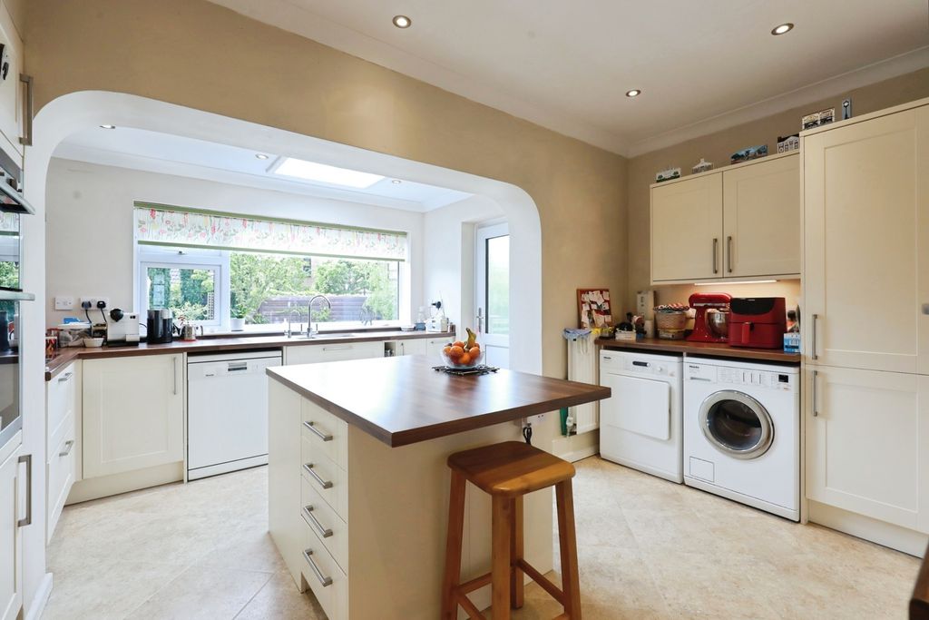 Property photo 2 of 19 Pbox-Img.Jpg