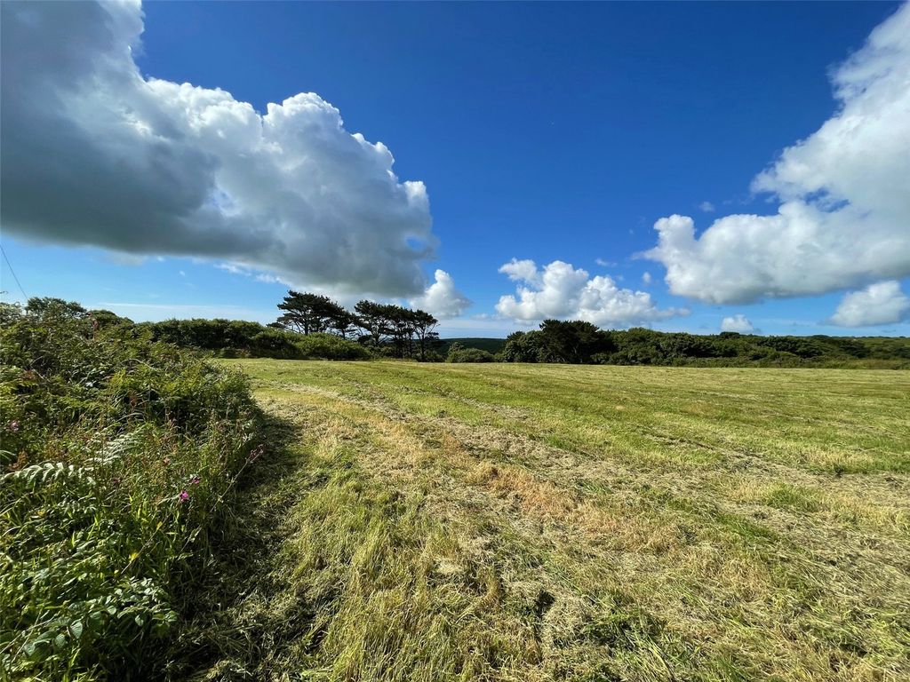 Property photo 2 of 9 Picture No. 08