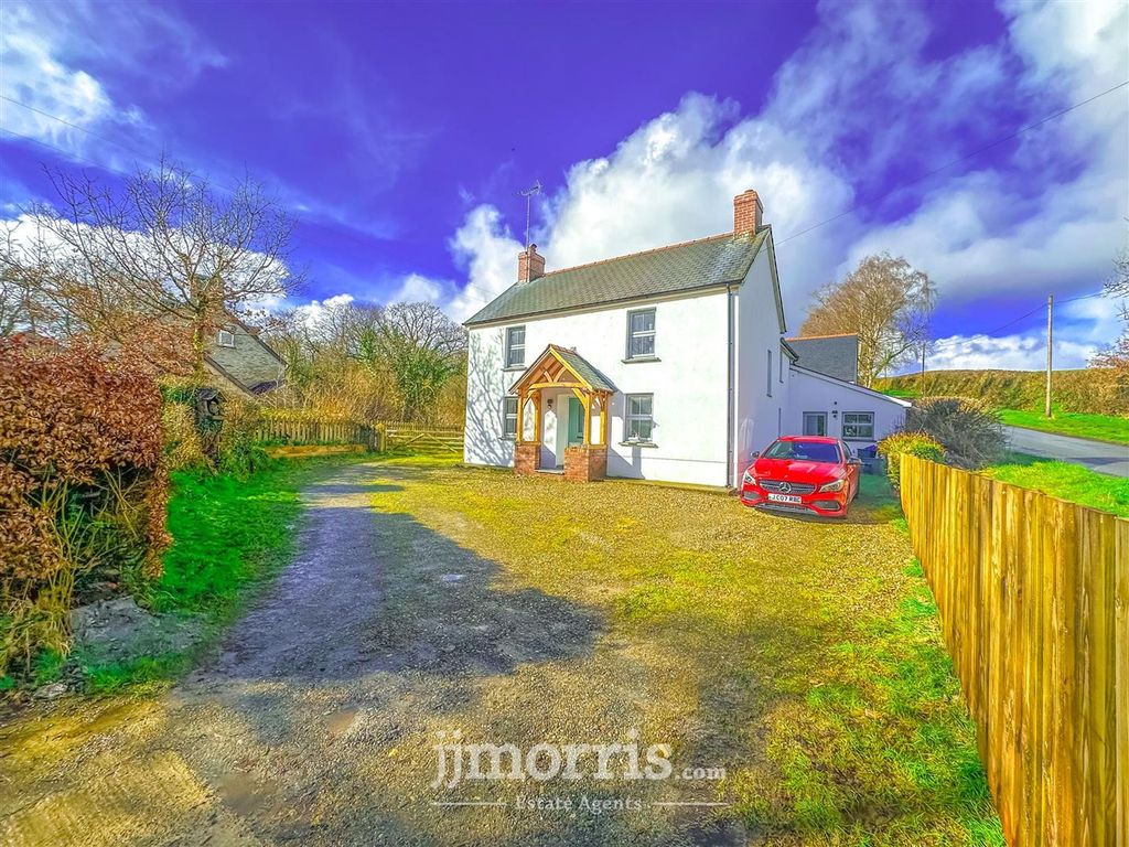 Property photo 3 of 52