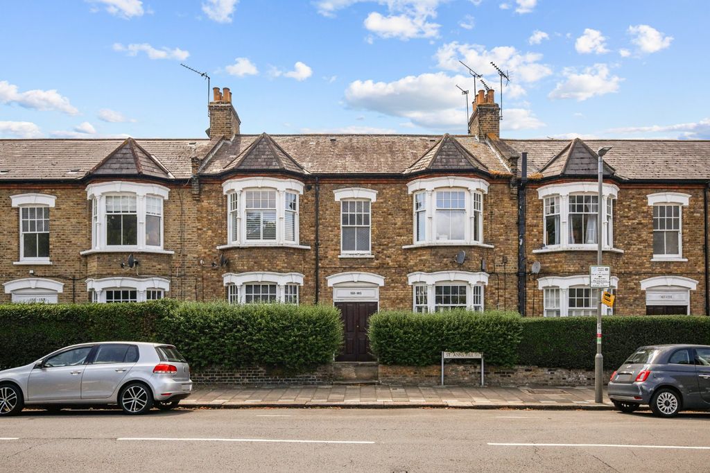 Property photo 1 of 16