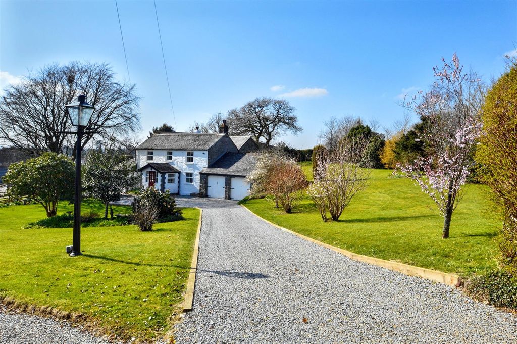 Property photo 1 of 24 1 Trehurst Farm