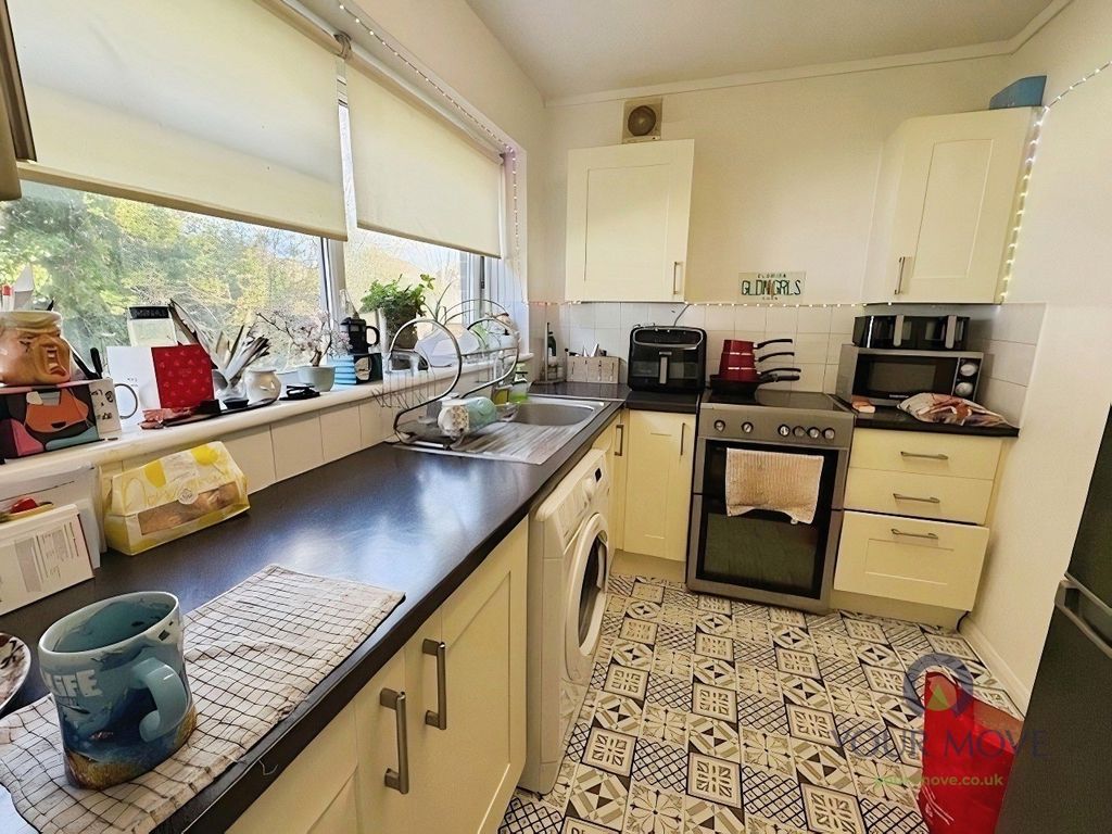 Property photo 3 of 9 Pbox-Img.Jpg