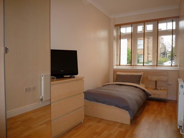 Property photo 1 of 9 Room 1