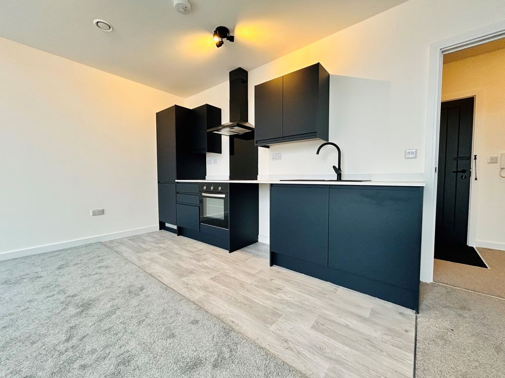 Property photo 2 of 5 Kitchen