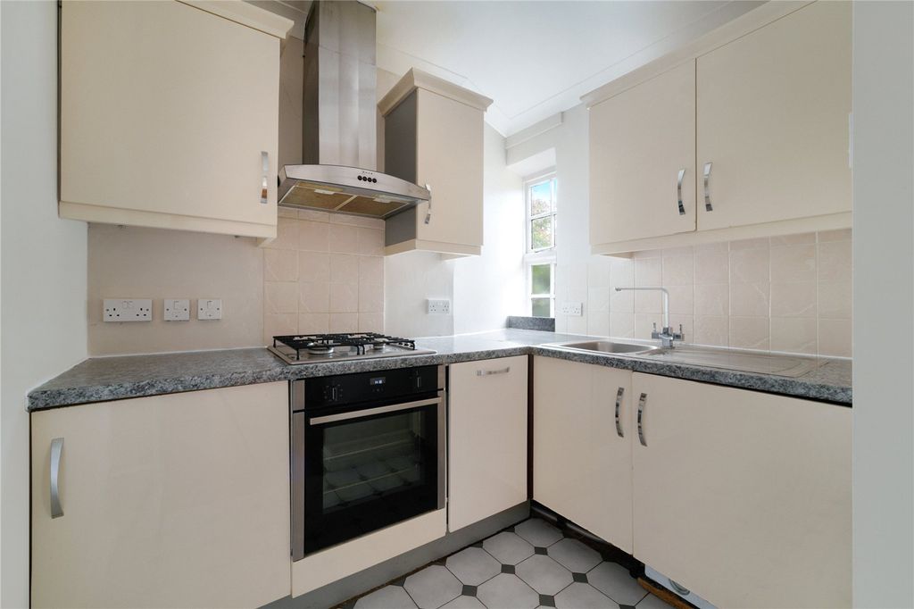 Property photo 3 of 10 Picture No. 02