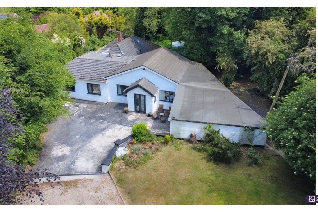 Property photo 2 of 35