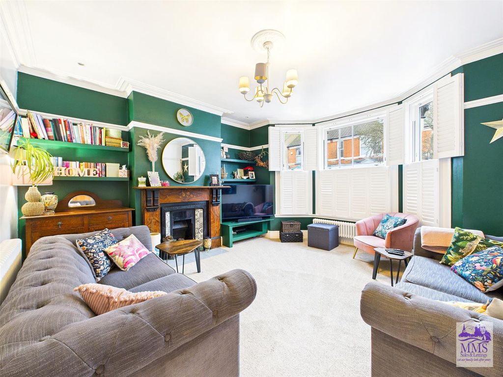 Property photo 2 of 27 Cam04098G0-Pr0150-Still003.Jpg