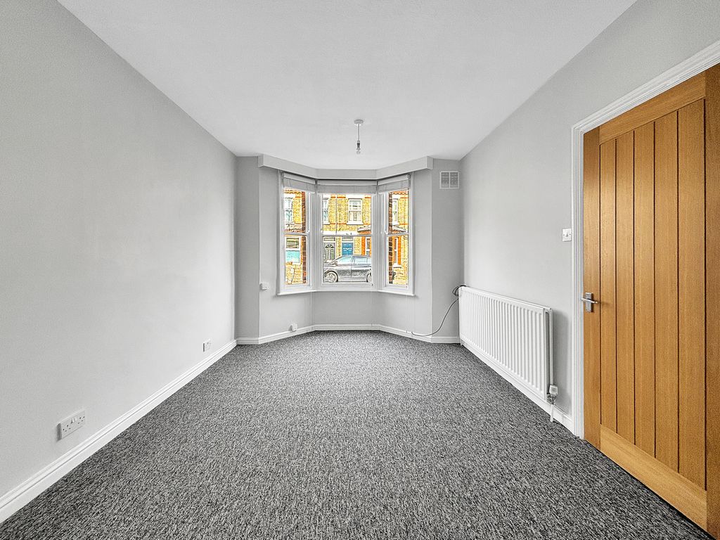 Property photo 3 of 20 1E0797c28B307913B3c0Ffd969084B828B712Bca