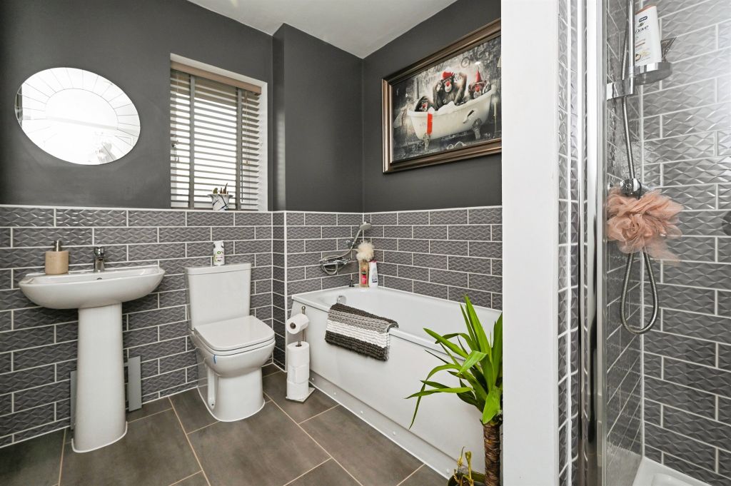 Property photo 3 of 20
