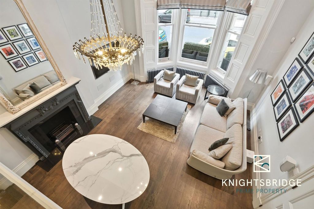 Property photo 2 of 19 De Vere Gardens (6).Jpg