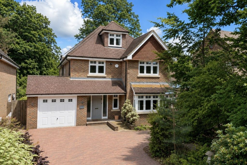 Property photo 1 of 21