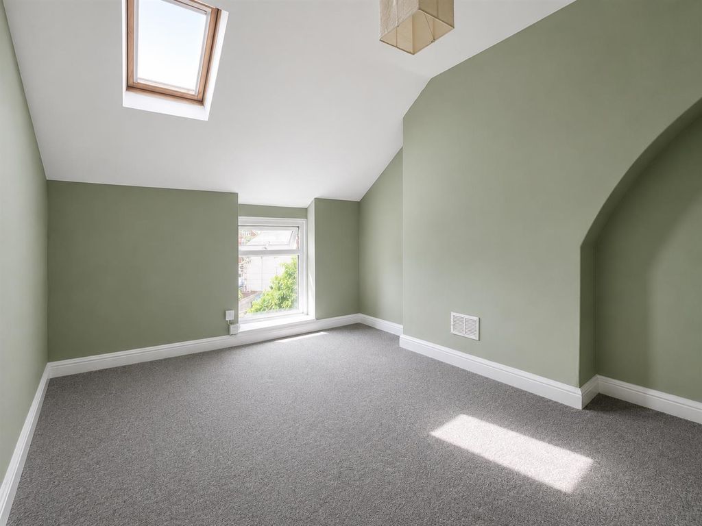 Property photo 3 of 10 203E7788-d8E8-41Ad-9Aa0-6Db684d346A6.Png