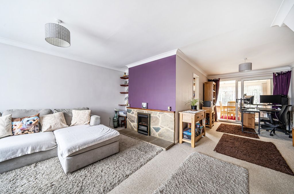 Property photo 2 of 20 1436091-11-69c65d...