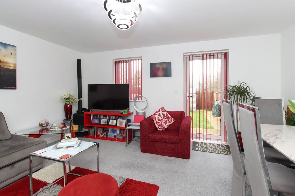 Property photo 3 of 14 Photo 5