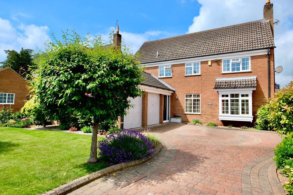 Property photo 1 of 16