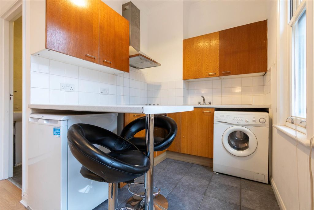 Property photo 3 of 5 Kitchen Area.Jpg