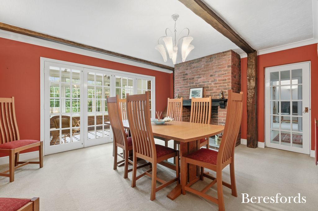 Property photo 3 of 22 Picture No. 21