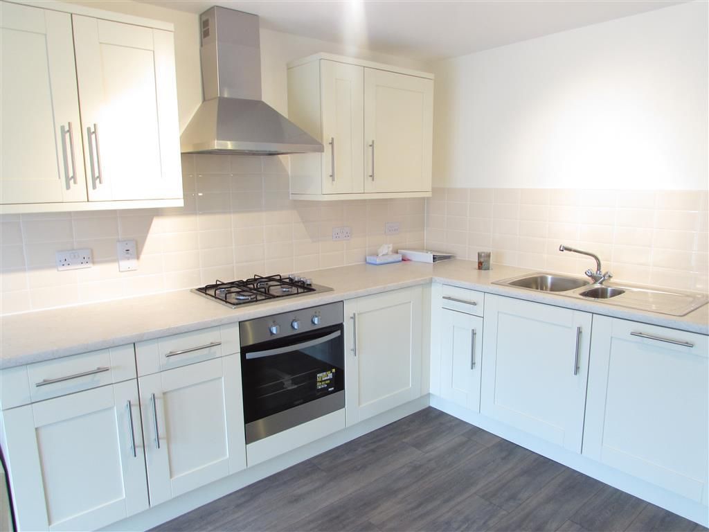 Property photo 2 of 9 Kitchen