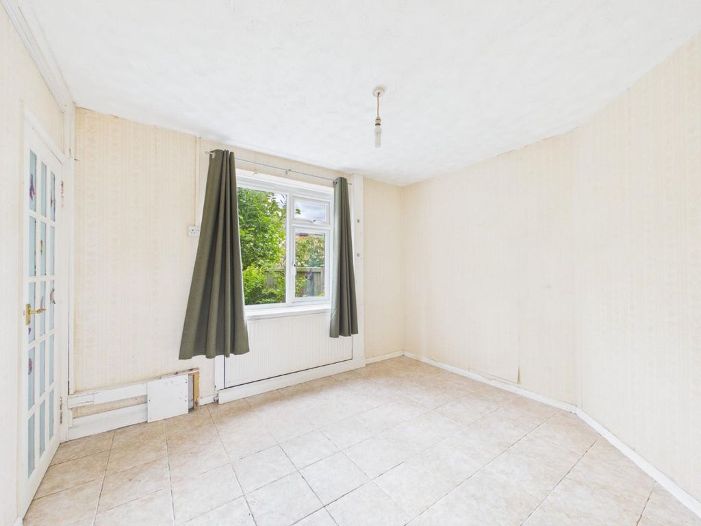 Property photo 3 of 17 Cam05010G0-Pr0107-Still002.Jpg