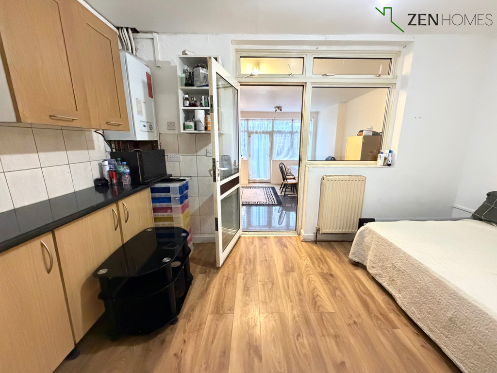 Property photo 2 of 14