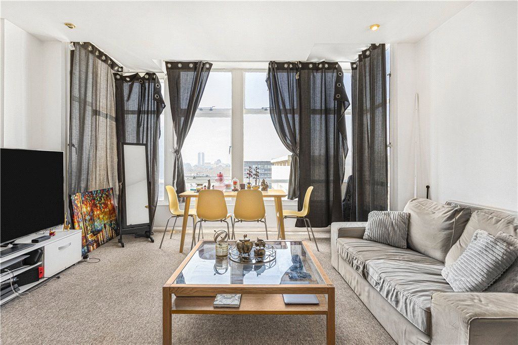 Property photo 1 of 17 Reception Room