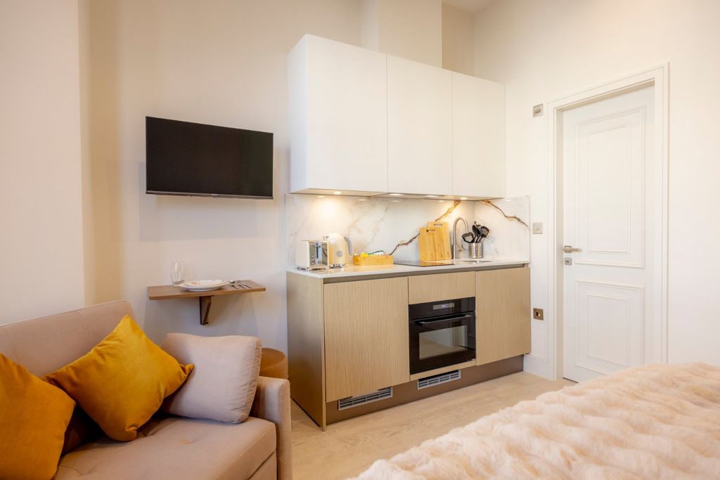 Property photo 3 of 4