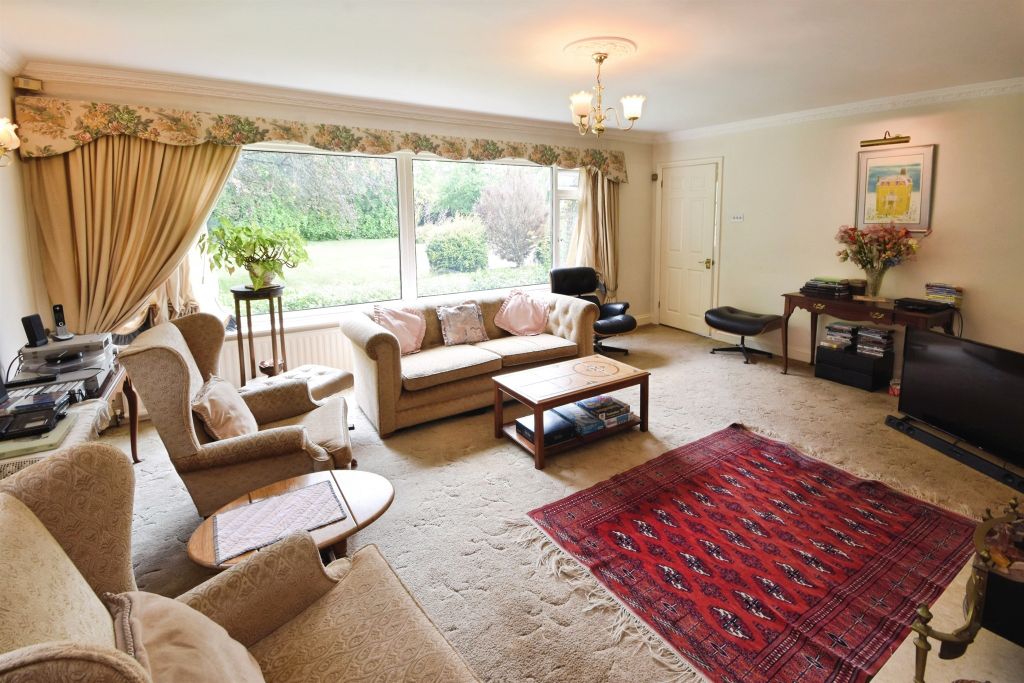 Property photo 2 of 23