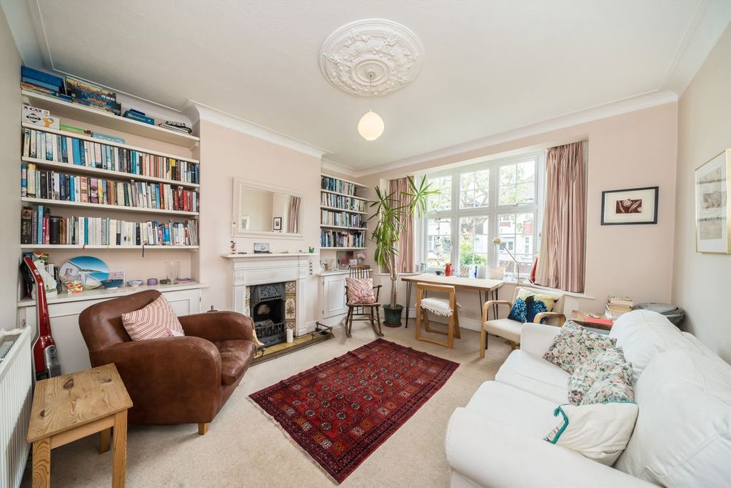 Property photo 2 of 6