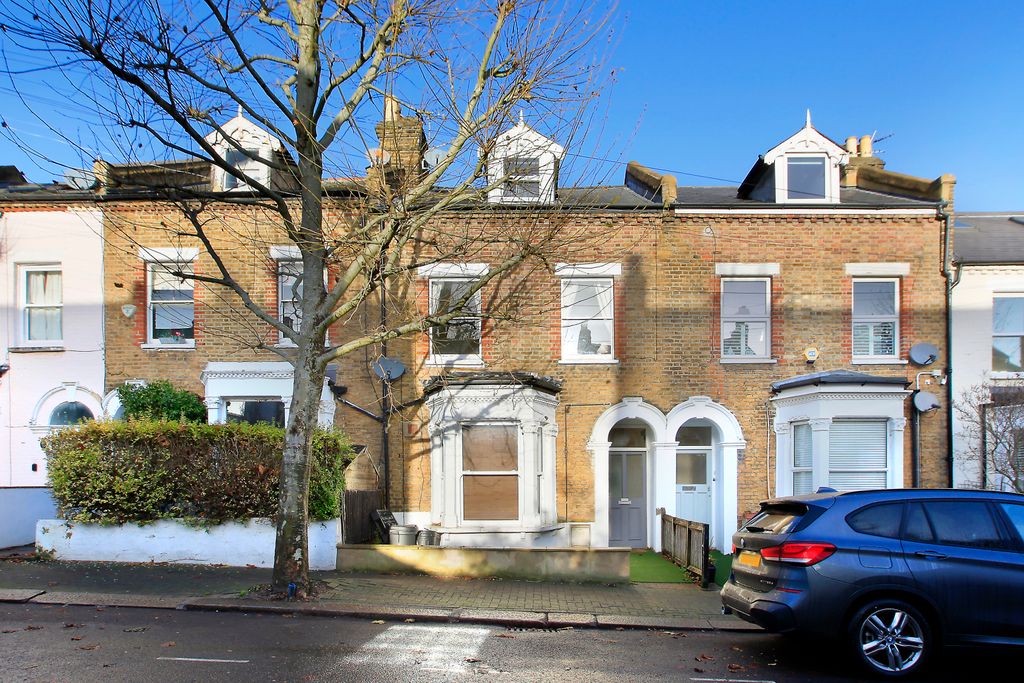 Property photo 1 of 12