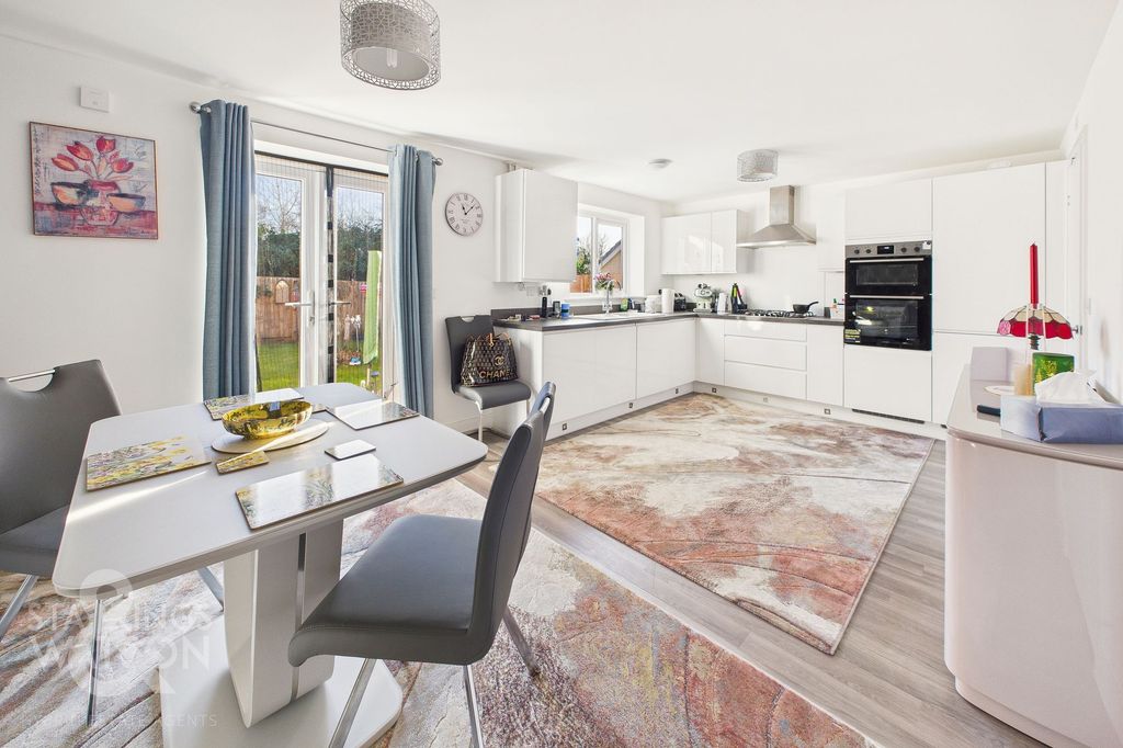 Property photo 3 of 20