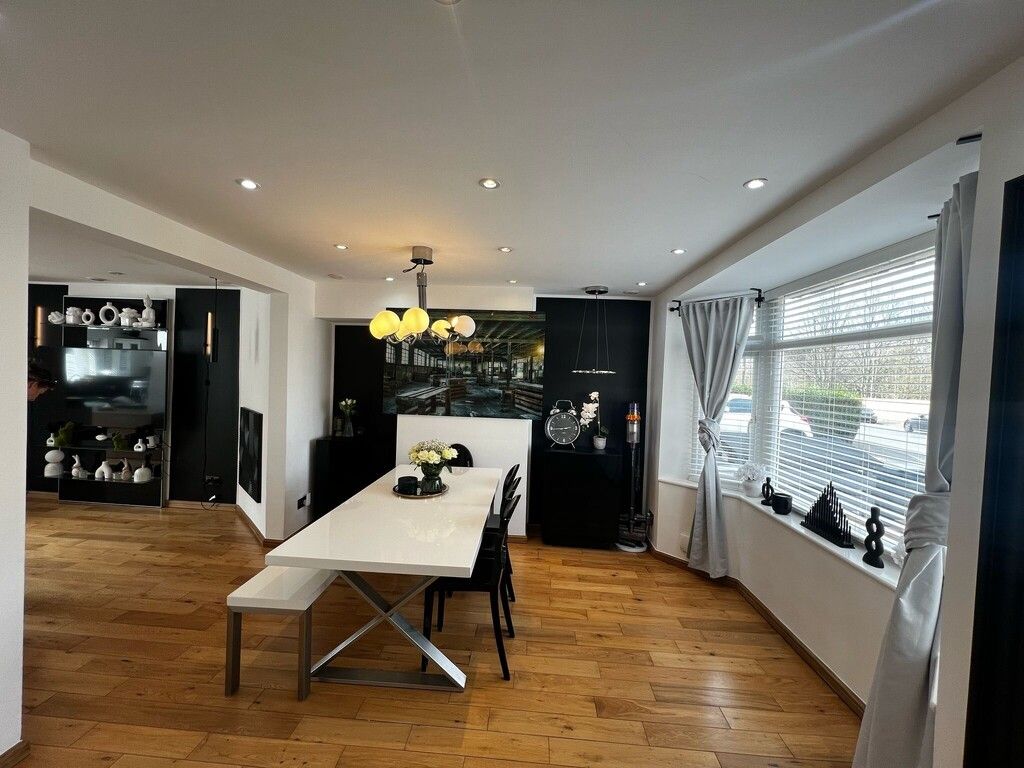 Property photo 1 of 27 Lounge/Diner