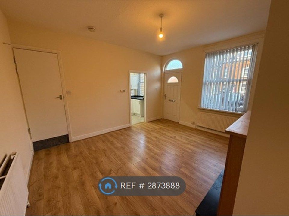 Property photo 2 of 9