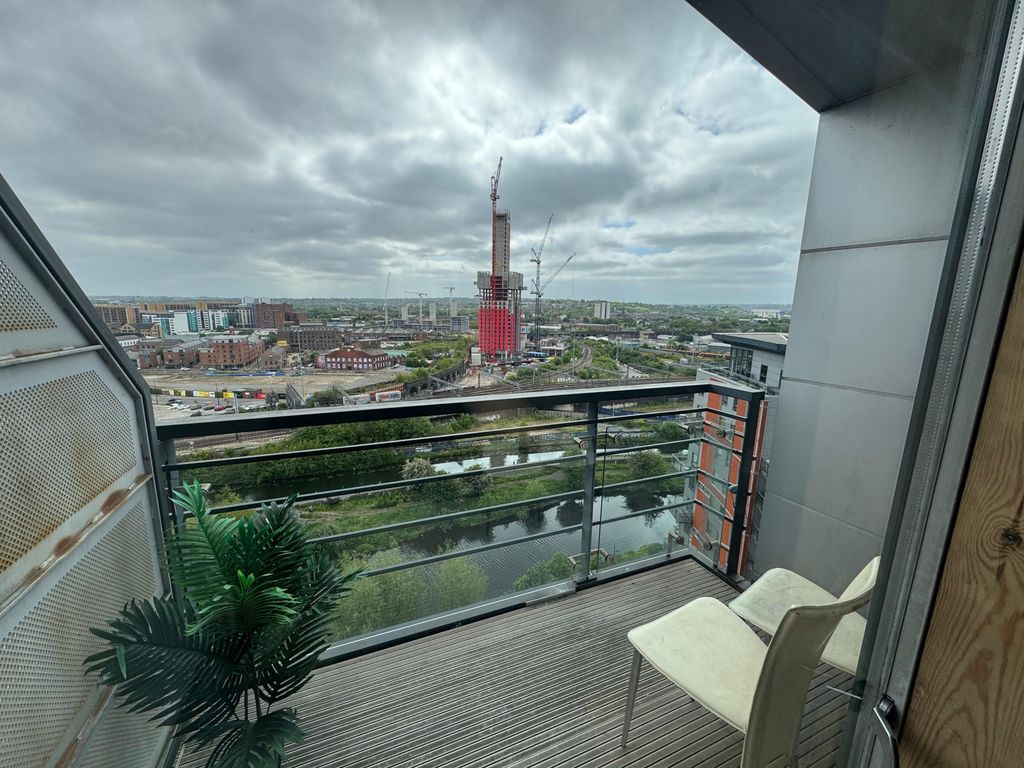 Property photo 3 of 18