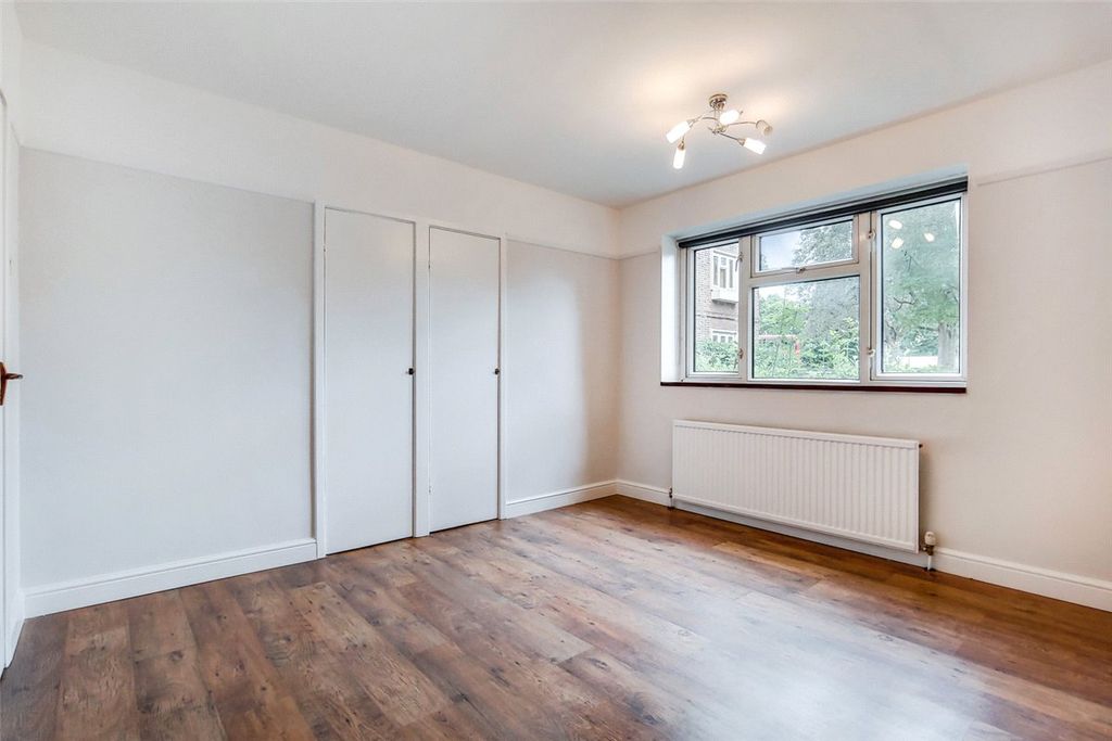 Property photo 3 of 12 Picture No. 26