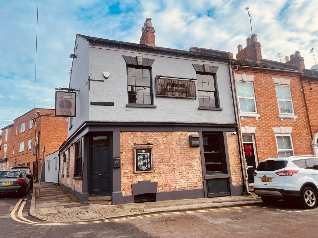 Property photo 1 of 6