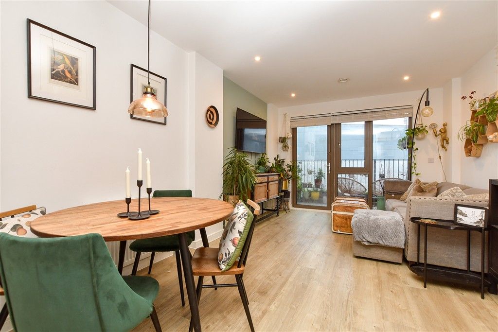 Property photo 3 of 10 Kitchen / Lounge / Dining Room