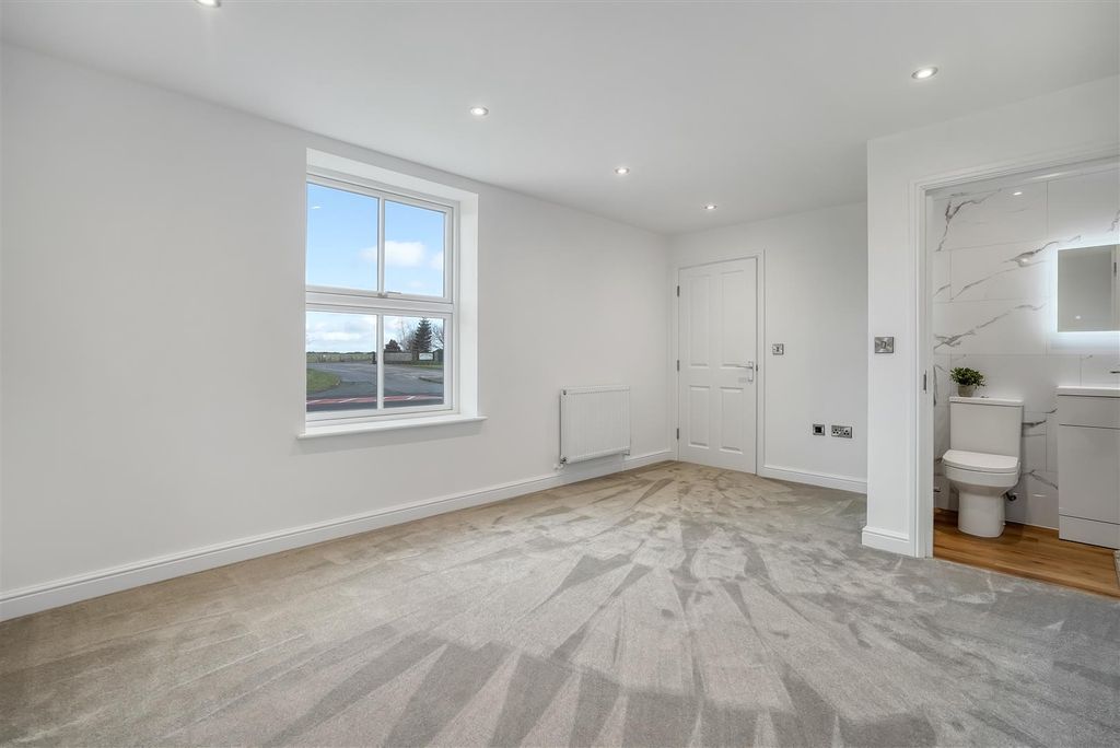 Additional image 14 of 5 bed detached house for saleKings Head Cottages, Heighington, Darlington DL2