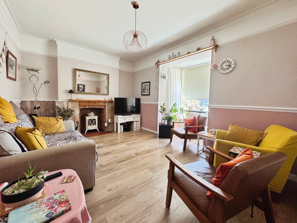 Property photo 3 of 26 5233057