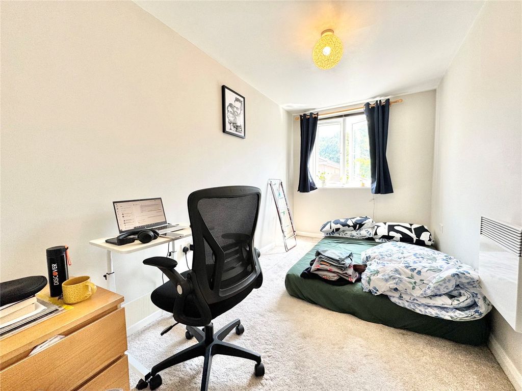 Property photo 3 of 8 Picture No. 05