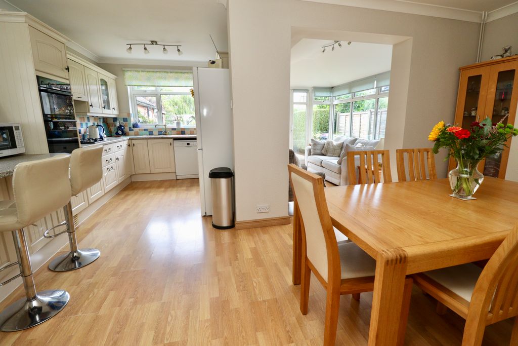 Property photo 2 of 25 Img_9898