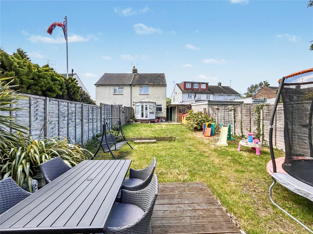 Property photo 2 of 17 Picture No. 11