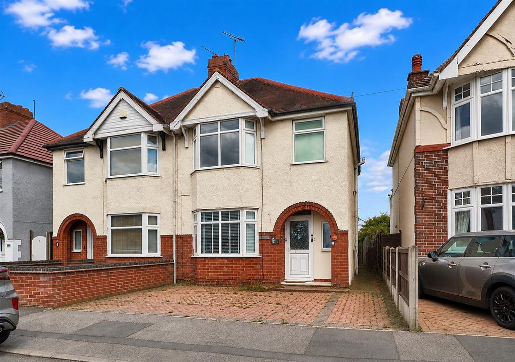 Property photo 1 of 15 Front Sunnydale.Png