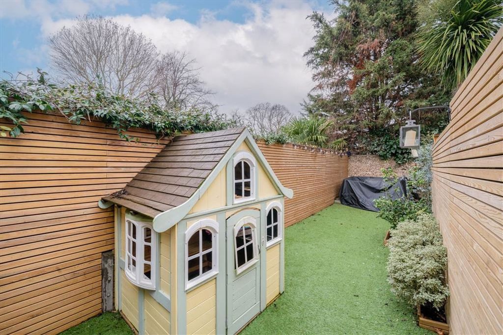 Property photo 3 of 10