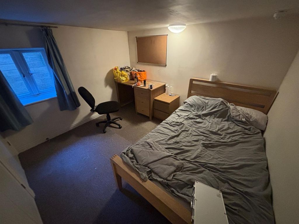 Property photo 2 of 6 8.Jpg