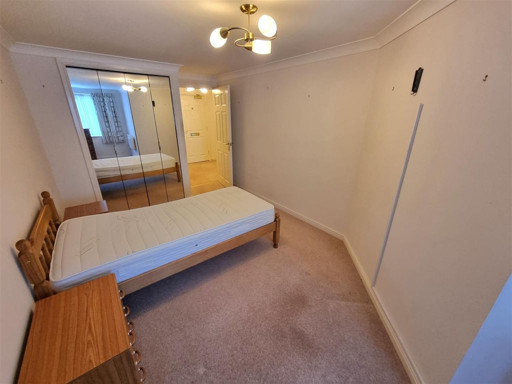Additional image 4 of 1 bed property for saleDunheved Road, Launceston PL15