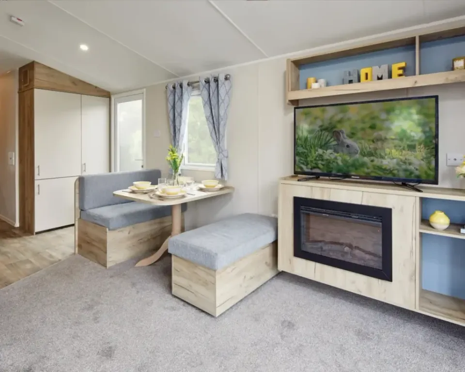 Property photo 3 of 7 Willerby Linwood Dining Tv 2