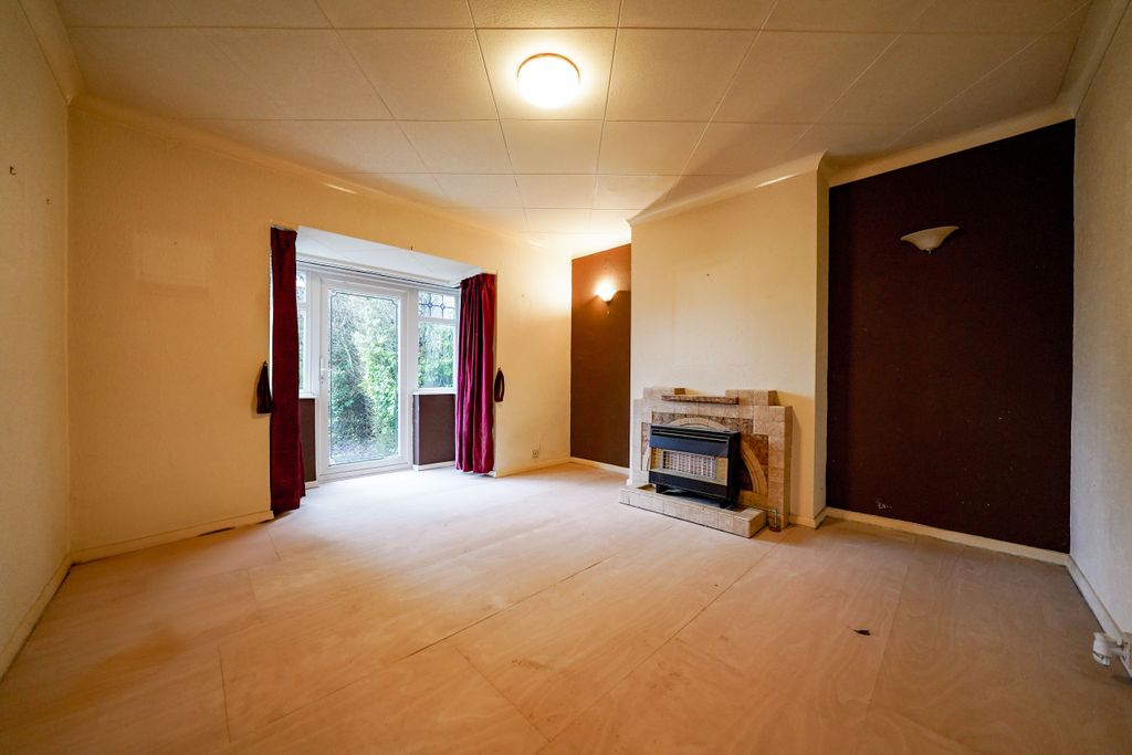 Property photo 3 of 17 Dsc00865