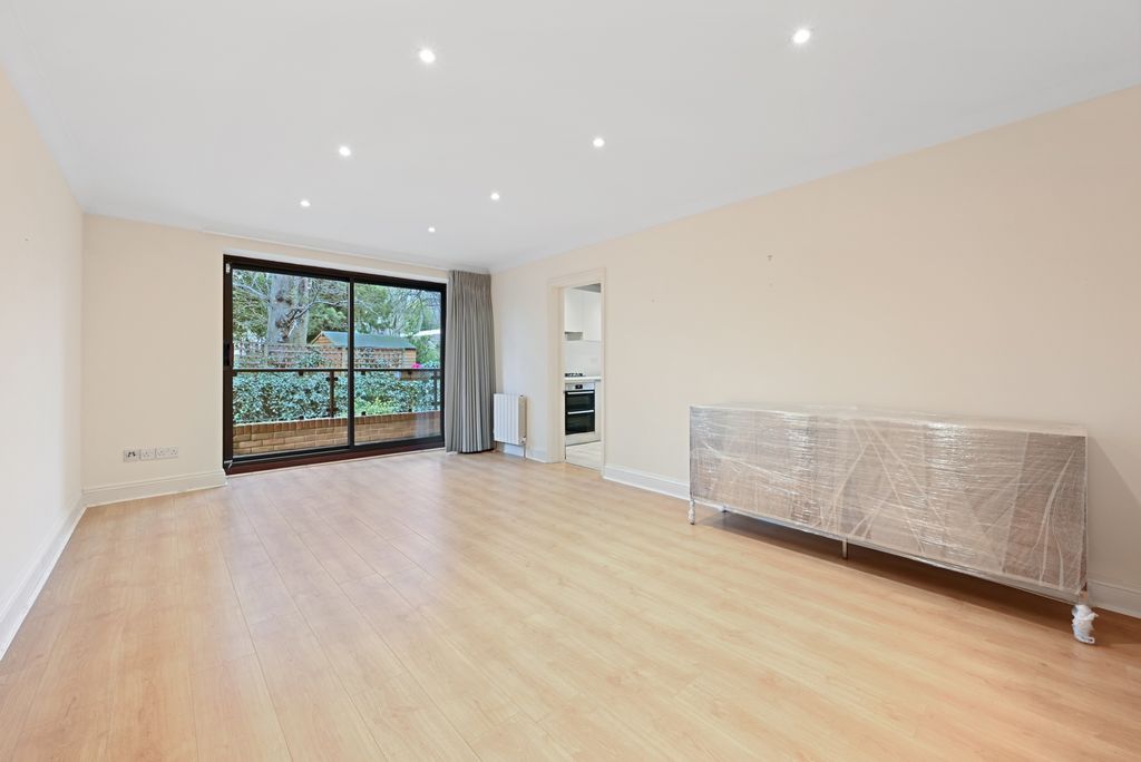 Property photo 2 of 13 Photo 10